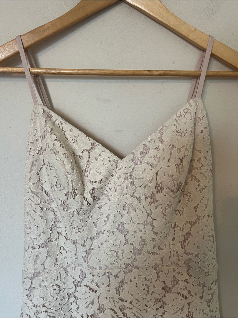 Lipsy London Lace Fit & Flare Dress Ivory Blush Mesh Skirt Size 8 NWT - Picture 3 of 10